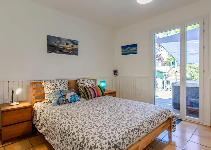 Ocean 974 By Interhome Labenne